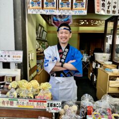 Jarman International’s Steven Liu joined a guided tour in Kawasaki Daishi to explore its rich history and flavors